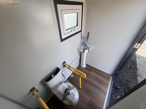 New Unused Mains Disabled Toilet Block Complete With Wheelchair Ramp - Image 16