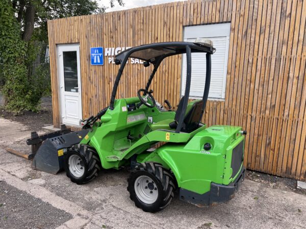 NOW SOLD - Avant 528 Articulated Wheeled Loader - Image 6