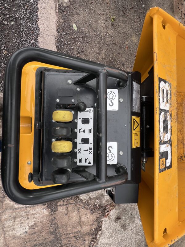 NOW SOLD - 2022 JCB HTD5 High Tip Tracked Barrow / Dumper  -- NO VAT -- - Image 12