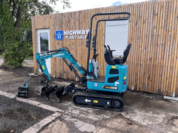 NOW SOLD - 2023 Sunward SWE 08B Micro Digger Excavator - Just 50 Hours  C/W Breaker - Image 4