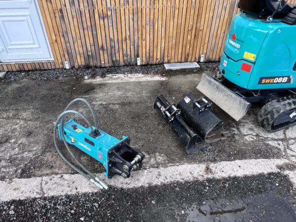 NOW SOLD - 2023 Sunward SWE 08B Micro Digger Excavator - Just 50 Hours  C/W Breaker - Image 9