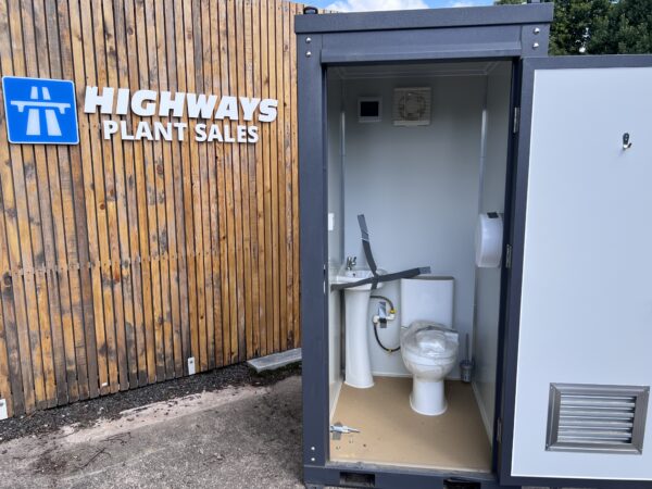 New Unused Mains Portable Single Toilet Block - Image 5
