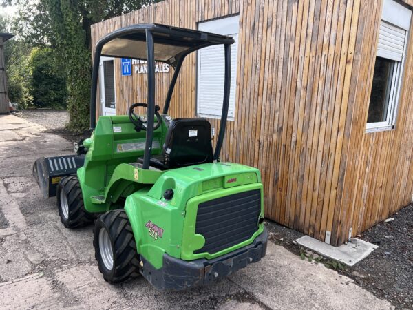 Avant 528 Articulated Wheeled Loader - Image 7