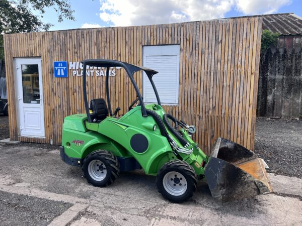 Avant 528 Articulated Wheeled Loader - Image 9