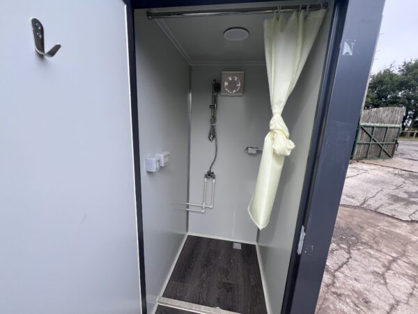 New Unused Mains Portable Double Mains Shower Block - Image 6