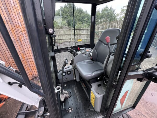 NOW SOLD - 2022 Bobcat E20z – Just 90 Hours !! - Image 3
