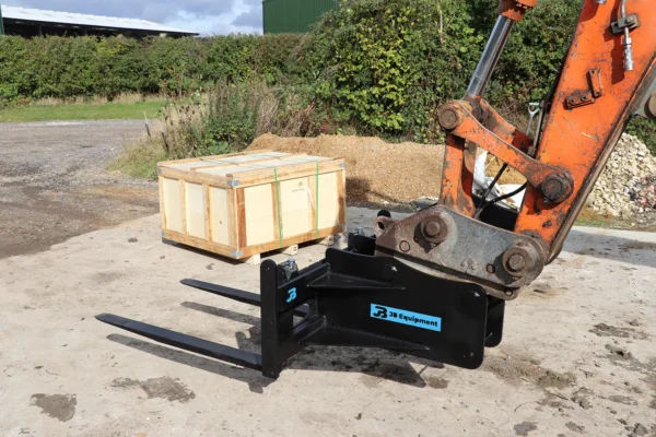 JB Equipment Heavy Duty Excavator Pallet Forks - Image 10