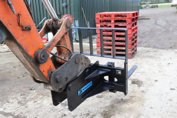JB Equipment Heavy Duty Excavator Pallet Forks - Image 5
