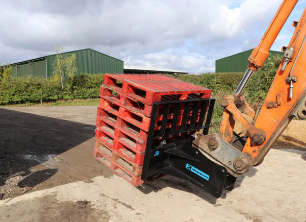 JB Equipment Heavy Duty Excavator Pallet Forks - Image 3