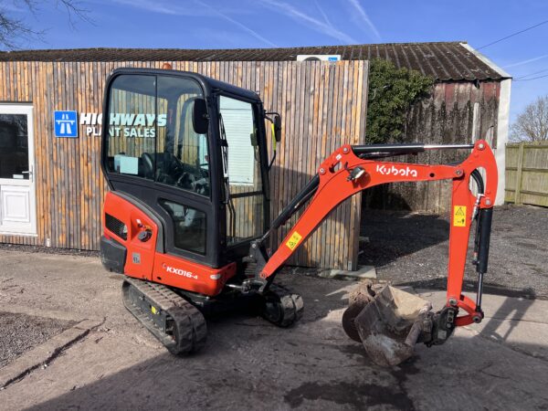 2023 Kubota KX016-4  1.6 Ton Excavator Just 300 Hours - Image 8
