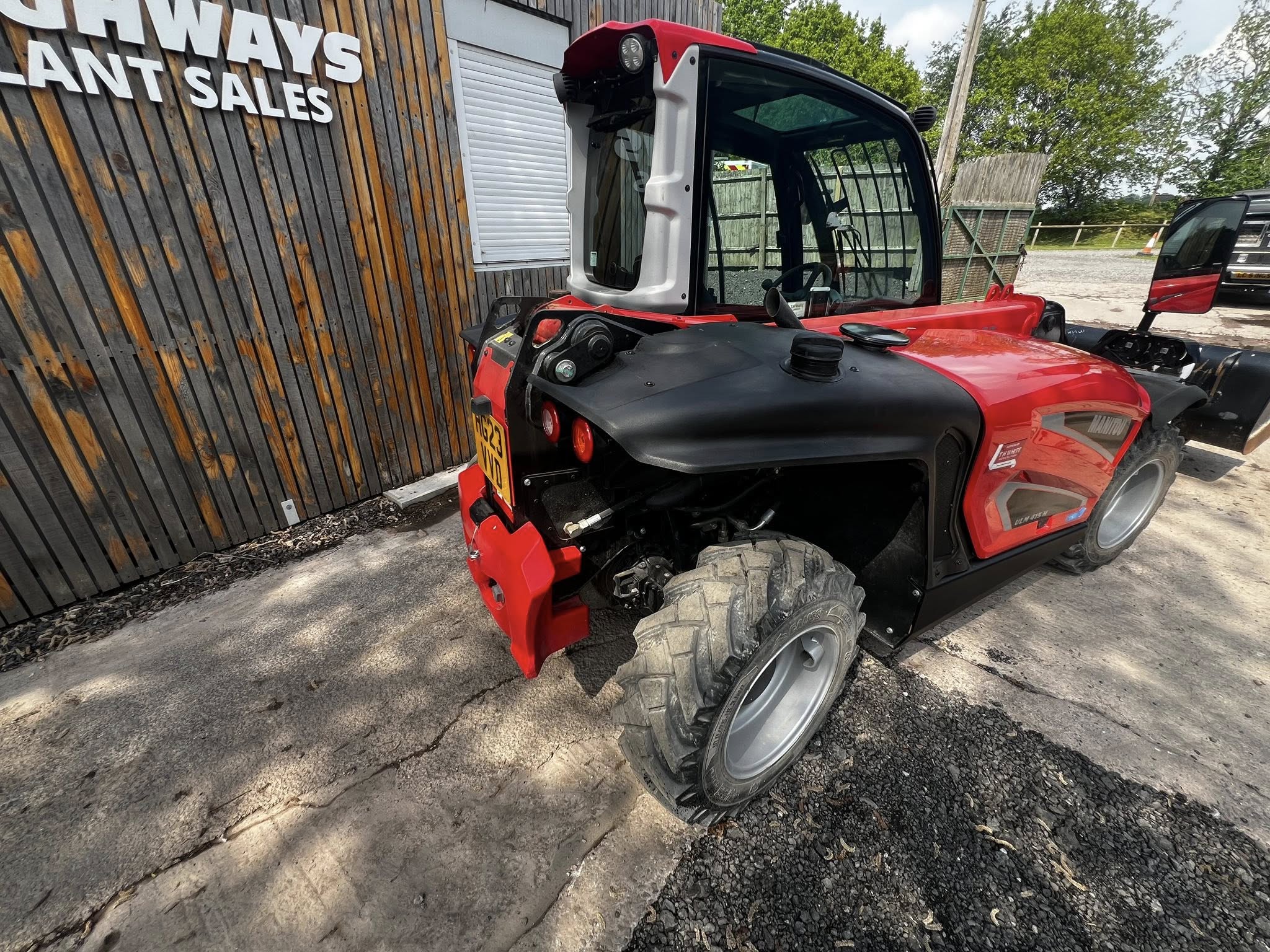 2023 Manitou ULM 415 H Comfort Compact Telehandler - Image 7